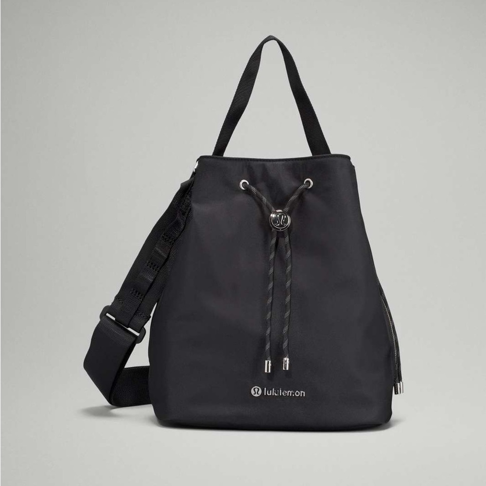 Drawstring Bucket Crossbody Bag 5L